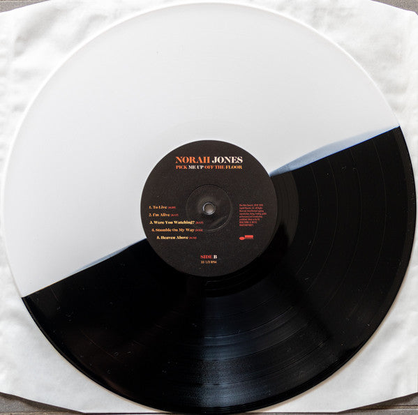 Norah Jones - Pick Me Up Off The Floor - Black, White Split Vinyl(LP, Album, Ltd, Bla)